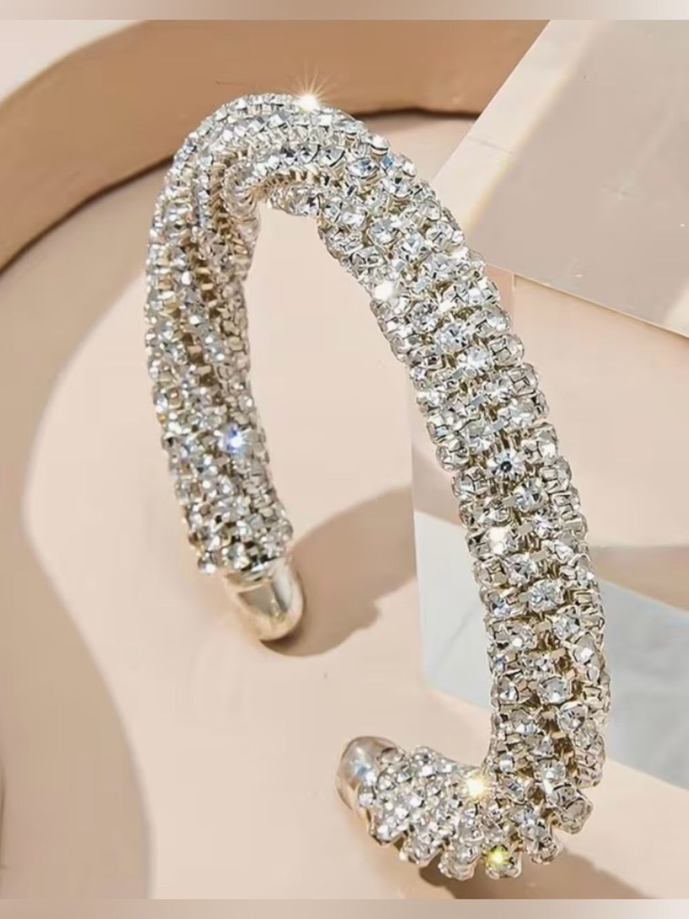 🩶 NEW Sparkling Crystal Rhinestone Flexible Bracelet 🩶